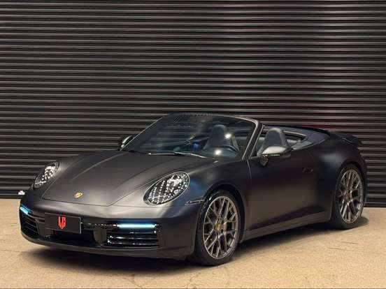 PORSCHE-911-2020