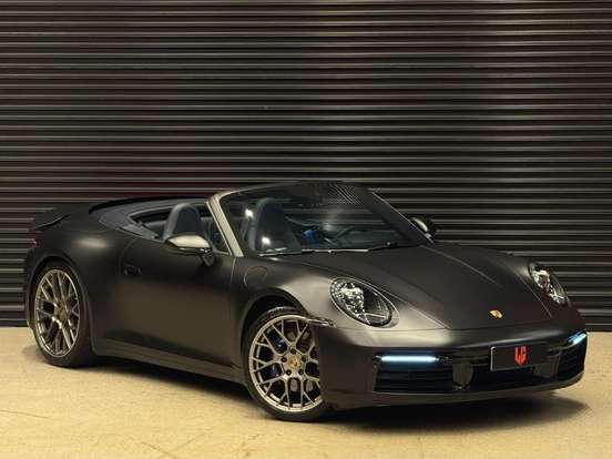 PORSCHE-911-2020