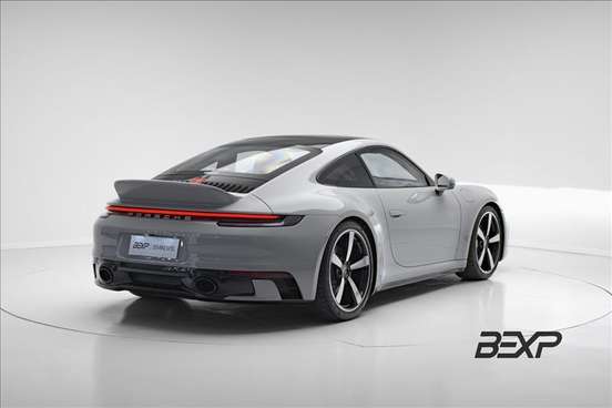 PORSCHE-911-2024