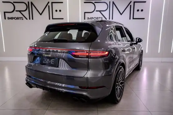 PORSCHE-CAYENNE-2019