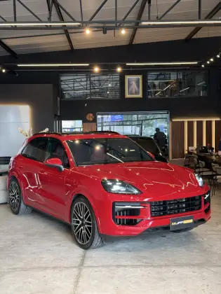 Porsche Cayenne 3.0 V6 E-Hybrid AWD Tiptronic S