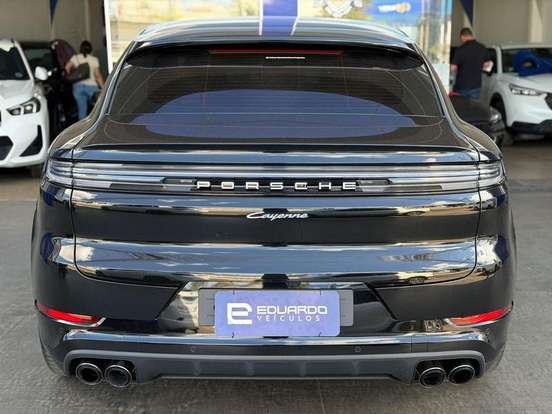 PORSCHE-CAYENNE-2025