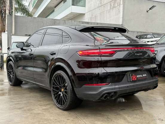 PORSCHE-CAYENNE-2023