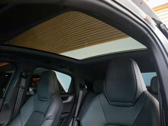 PORSCHE-CAYENNE-2024