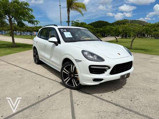 PORSCHE-CAYENNE-2013