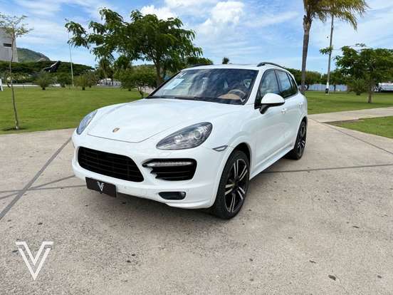 PORSCHE-CAYENNE-2013