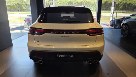 PORSCHE-MACAN-2025