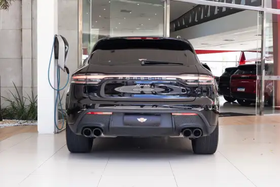 PORSCHE-MACAN-2024