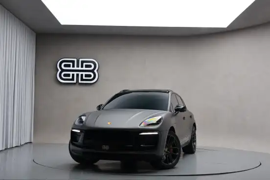 PORSCHE-MACAN-2023