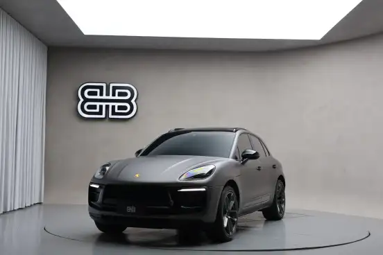 PORSCHE-MACAN-2023