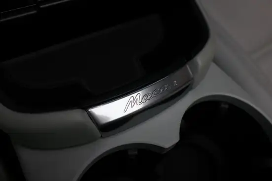 PORSCHE-MACAN-2023