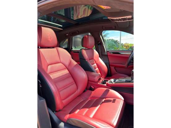 PORSCHE-MACAN-2023