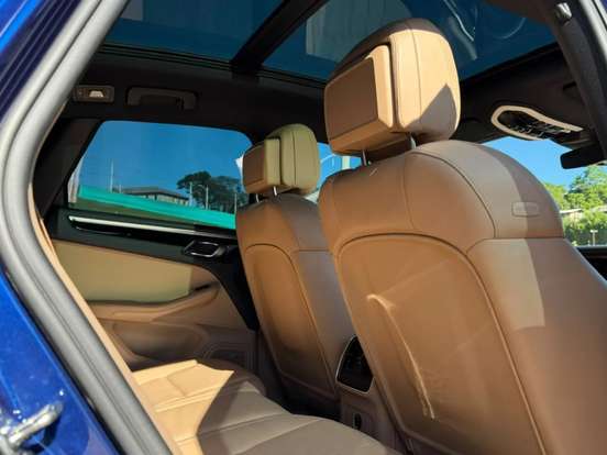 PORSCHE-MACAN-2023
