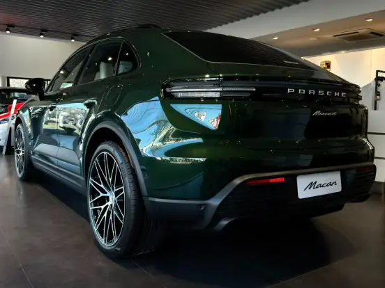 PORSCHE-MACAN-2026