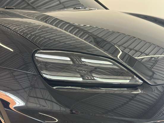 PORSCHE-MACAN-TURBO ELÉTRICO PORSCHE-MACAN-2025