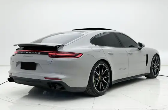 Porsche Panamera 2.9 V6 E-Hybrid 4 Executive PDK