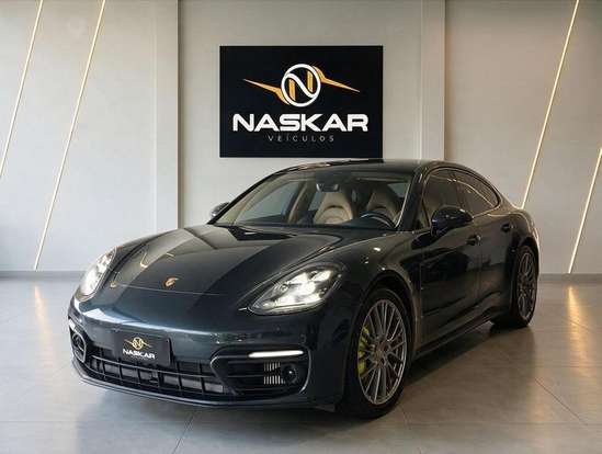 PORSCHE-PANAMERA-2022