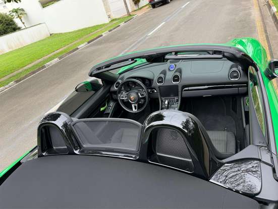 PORSCHE-718-2023