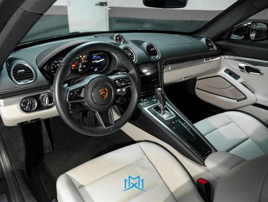 PORSCHE-718-2024