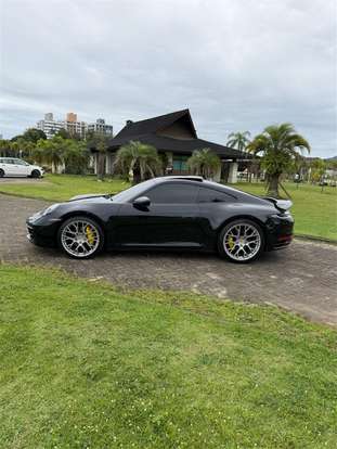 PORSCHE-911-2020