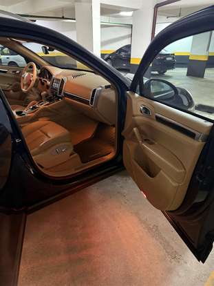 PORSCHE-CAYENNE-2013