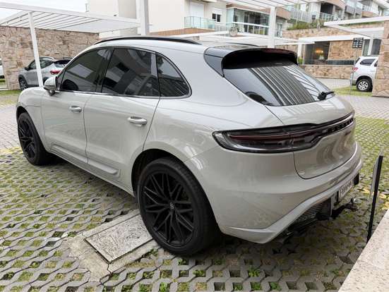 PORSCHE-MACAN-2022