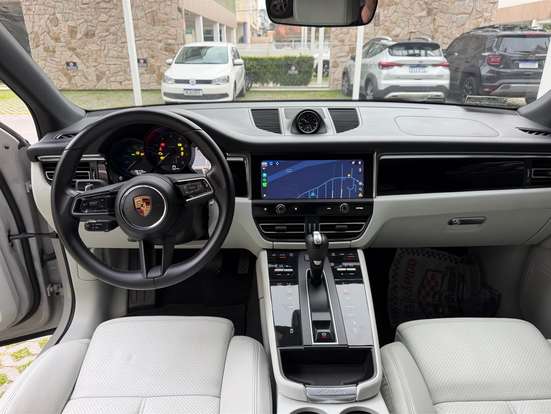 PORSCHE-MACAN-2022