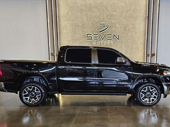 RAM-1500-3.0 HURRICANE 6 BITURBO GASOLINA LARAMIE CD 4X4 AUTOMÁTICO RAM-1500-2024