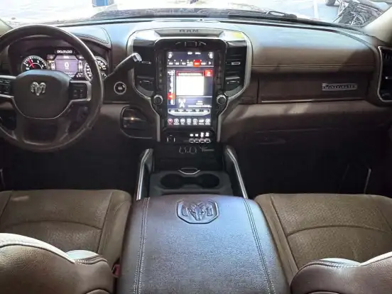 RAM-2500-6.7 I6 TURBO DIESEL LARAMIE CD 4X4 AUTOMÁTICO RAM-2500-2021