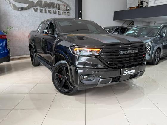 RAM RAMPAGE 2.0 HURRICANE 4 TURBO GASOLINA R/T 4X4 AUTOMÁTICO