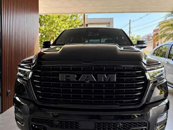 RAM-1500-3.0 HURRICANE 6 BITURBO GASOLINA LARAMIE NIGHT EDITION CD 4X4 AUTOMÁTICO RAM-1500-2026