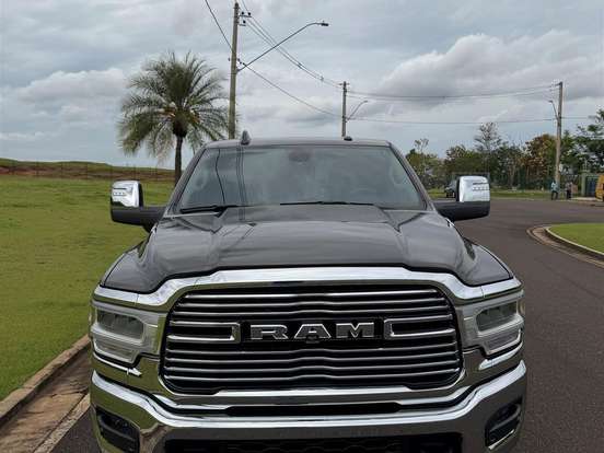 RAM-2500-6.7 I6 TURBO DIESEL LARAMIE CD 4X4 AUTOMÁTICO RAM-2500-2023