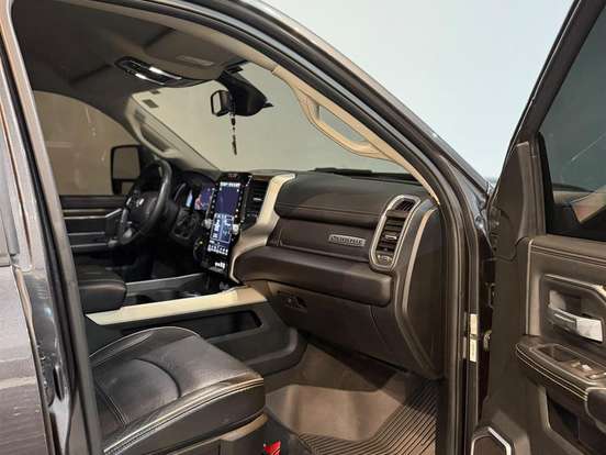RAM-2500-6.7 I6 TURBO DIESEL LARAMIE CD 4X4 AUTOMÁTICO RAM-2500-2024