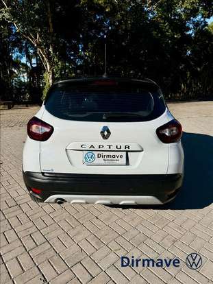 RENAULT-CAPTUR-2021