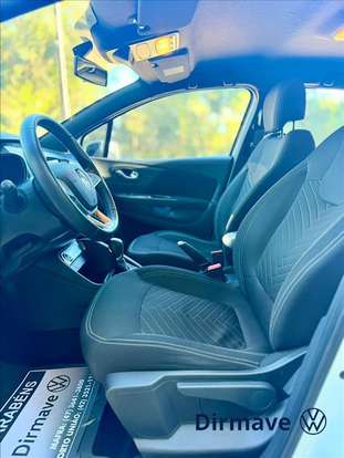 RENAULT-CAPTUR-2021