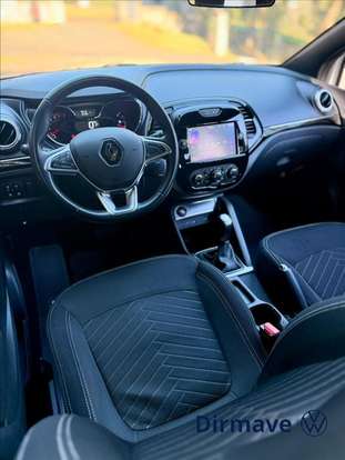 RENAULT-CAPTUR-2021