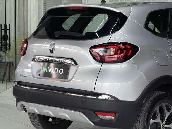 RENAULT-CAPTUR-2019