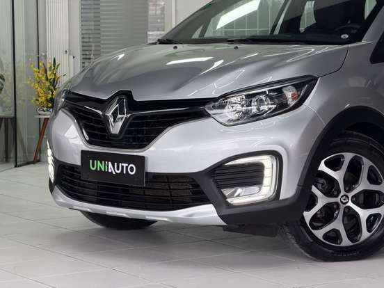 RENAULT-CAPTUR-2019