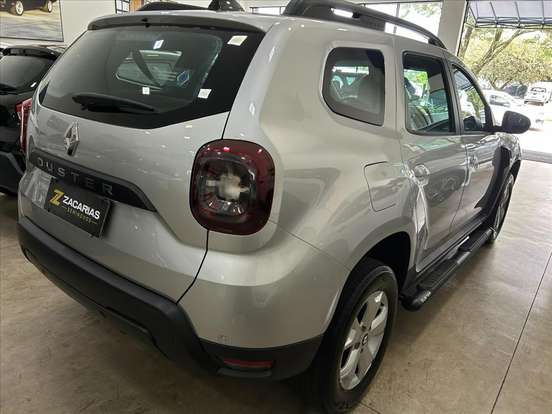 RENAULT-DUSTER-2023