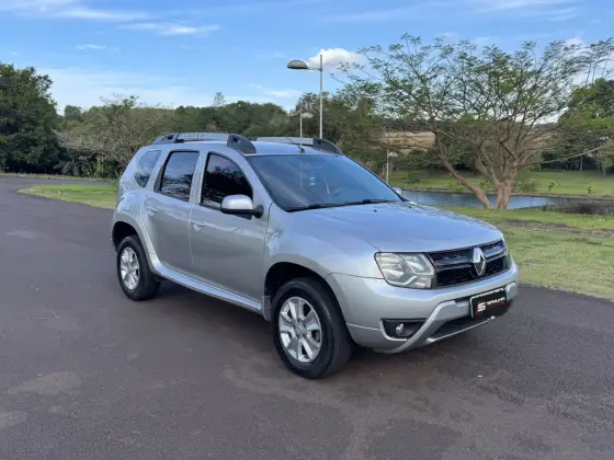 RENAULT DUSTER 2.0 DYNAMIQUE 4X2 16V FLEX 4P AUTOMÁTICO
