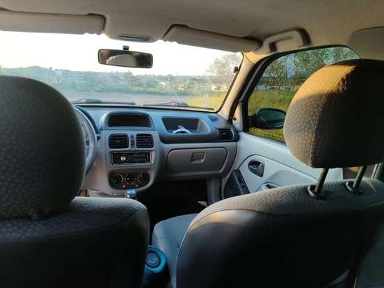 RENAULT-CLIO-1.0 CAMPUS 16V FLEX 4P MANUAL RENAULT-CLIO-2009