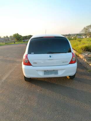 RENAULT-CLIO-2009