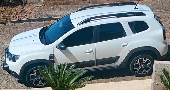 RENAULT-DUSTER-2021