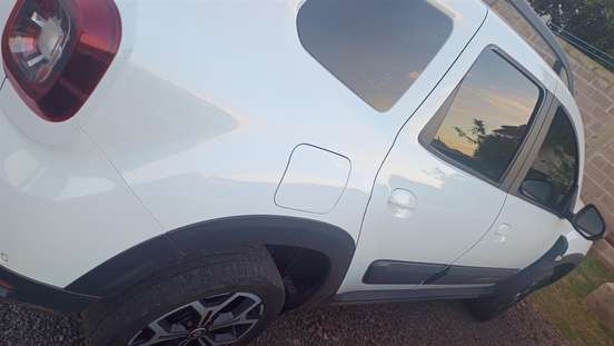 RENAULT-DUSTER-2021
