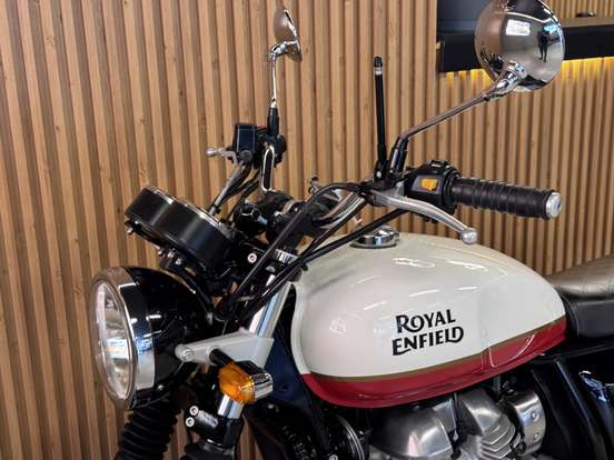 ROYAL ENFIELD-INTERCEPTOR-2021