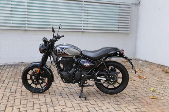 ROYAL ENFIELD-HUNTER 350-2025