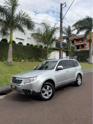 SUBARU FORESTER 2.0 XS 4X4 16V GASOLINA 4P AUTOMÁTICO