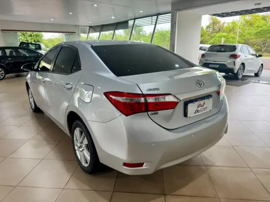 TOYOTA-COROLLA-2015
