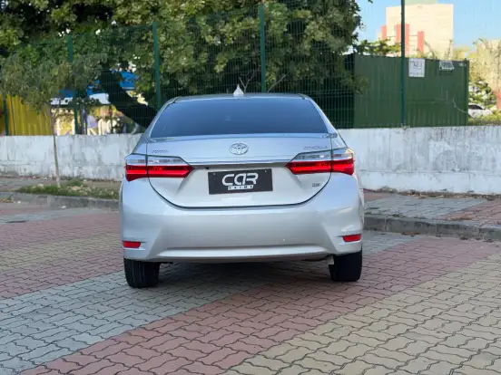 TOYOTA-COROLLA-2017
