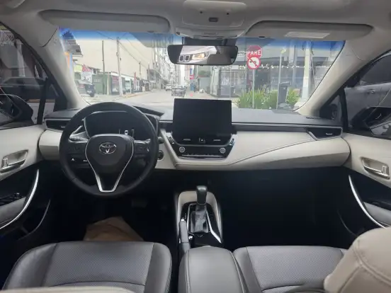 TOYOTA-COROLLA-2025